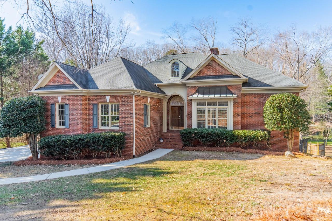316 Kimberly Rd., Davidson, NC 28036