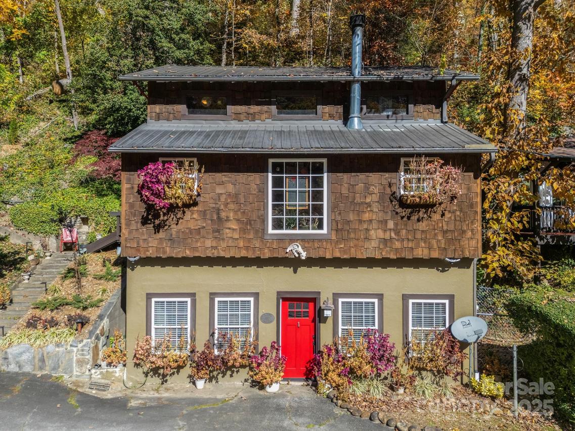 712 Main St., Chimney Rock, NC 28720