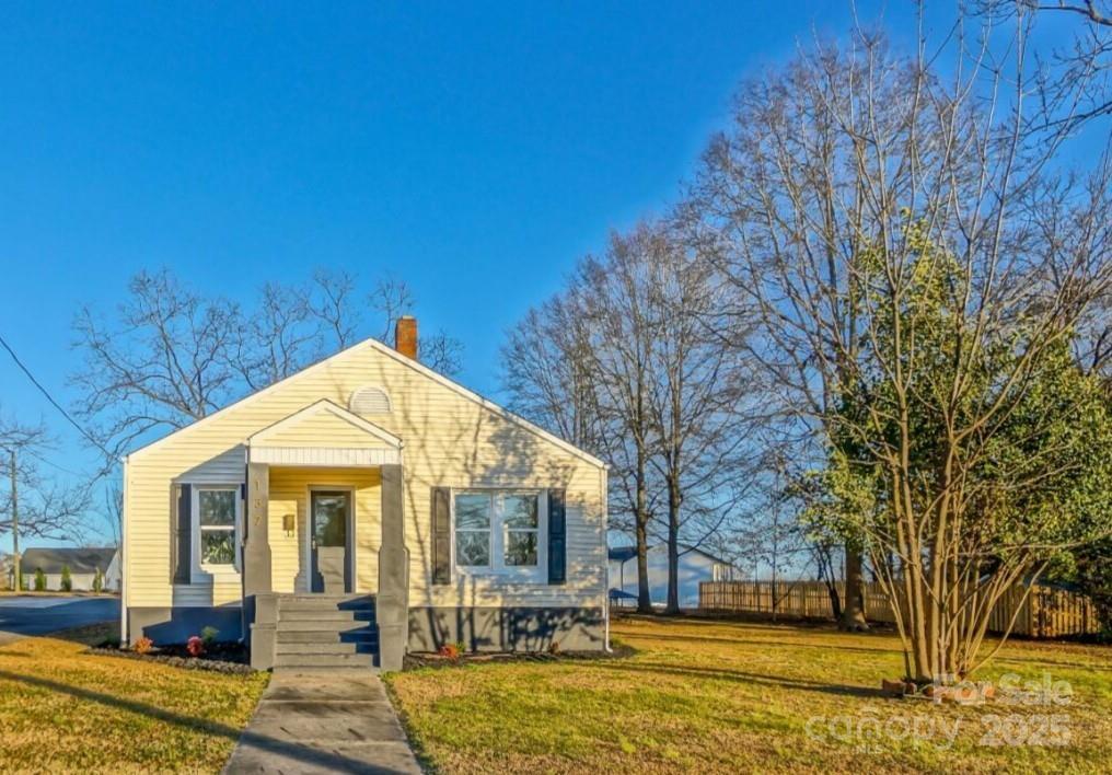 137 N Magnolia St., Mooresville, NC 28115