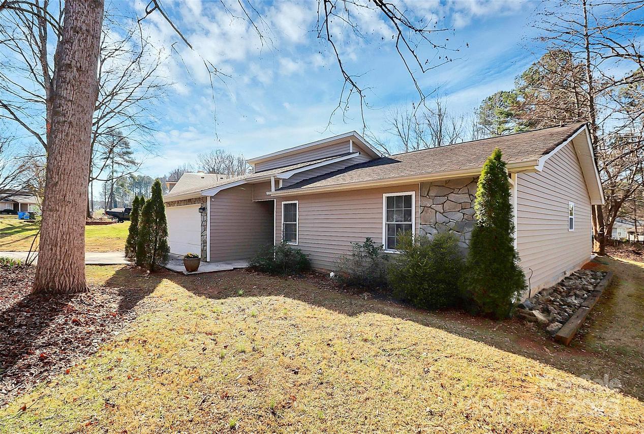 10319 Topeka Dr., Mint Hill, NC 28227