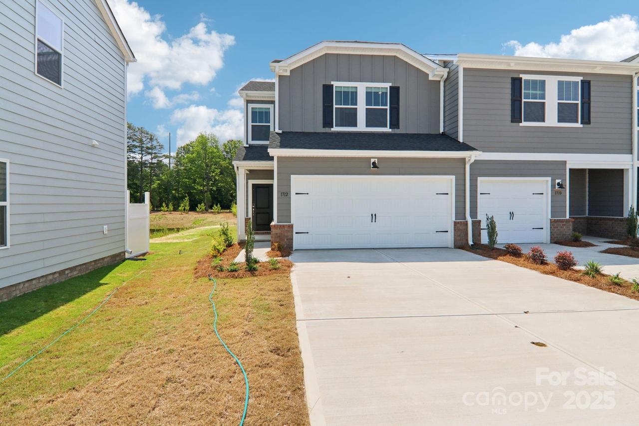 8104 Hidden Springs Tr., Charlotte, NC 28216