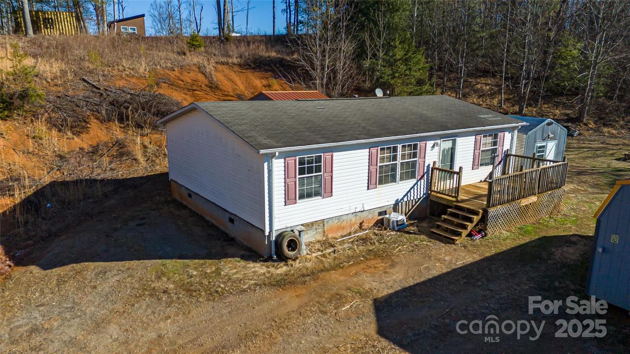 778 Smith Johnson Rd., Green Mountain, NC 28740
