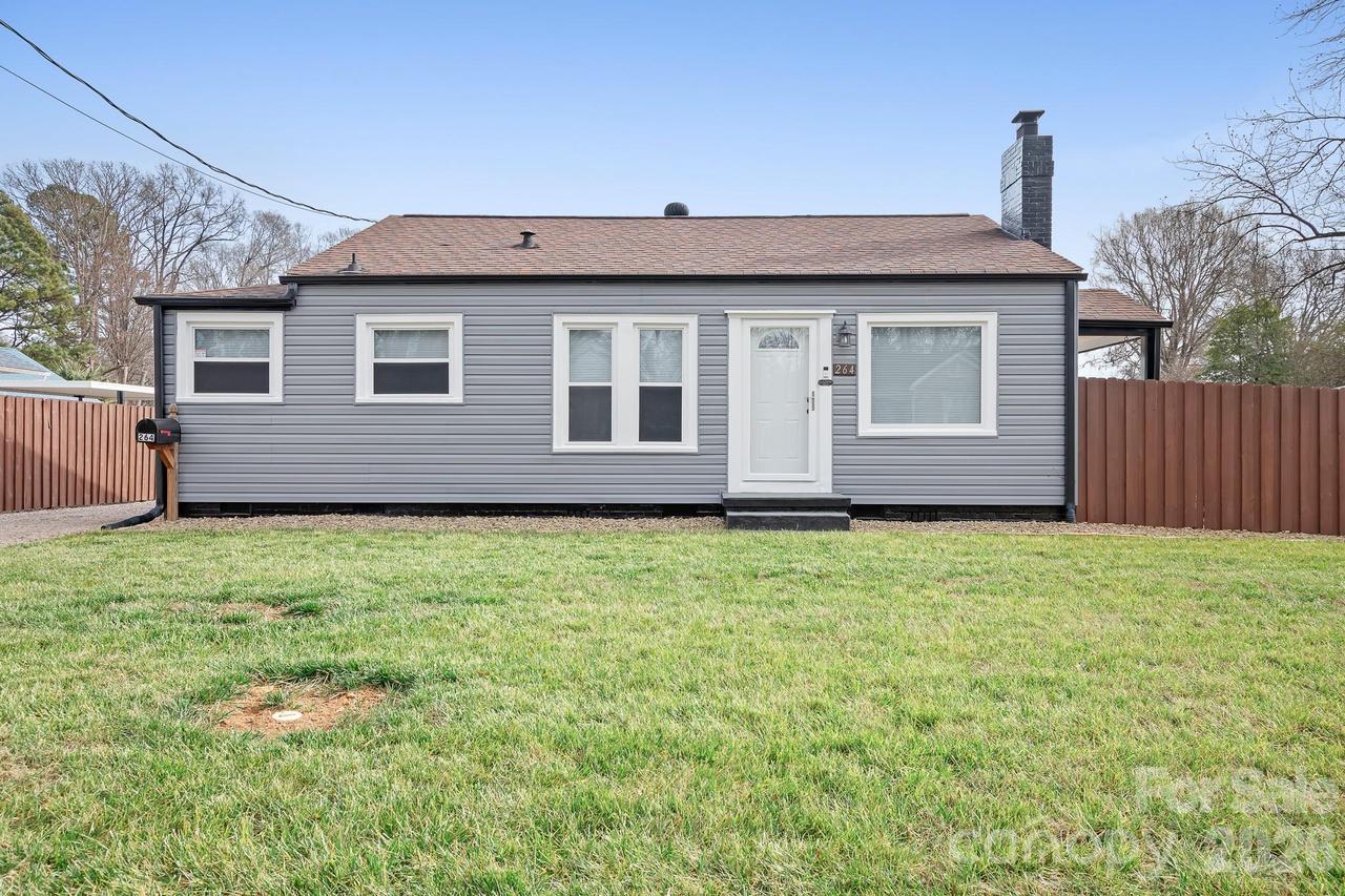 264 E Mcneely Ave., Mooresville, NC 28115