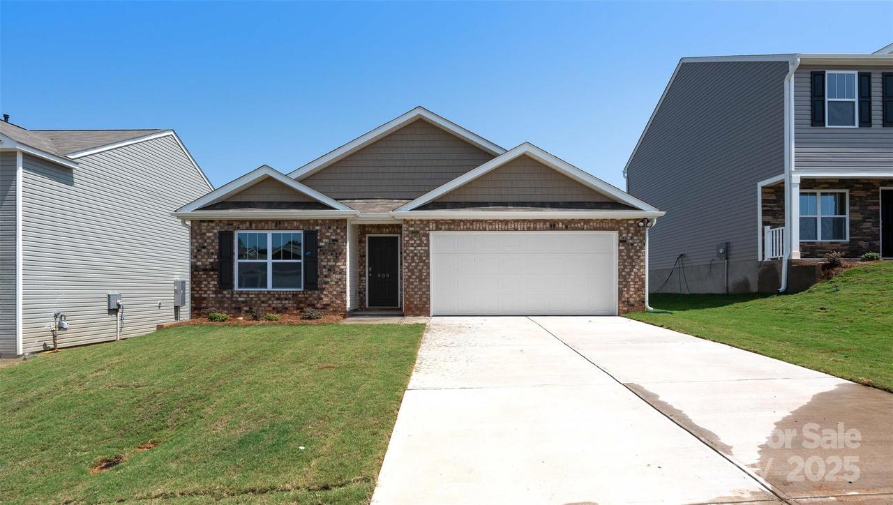 135 Wildbrook Dr., Waynesville, NC 28785