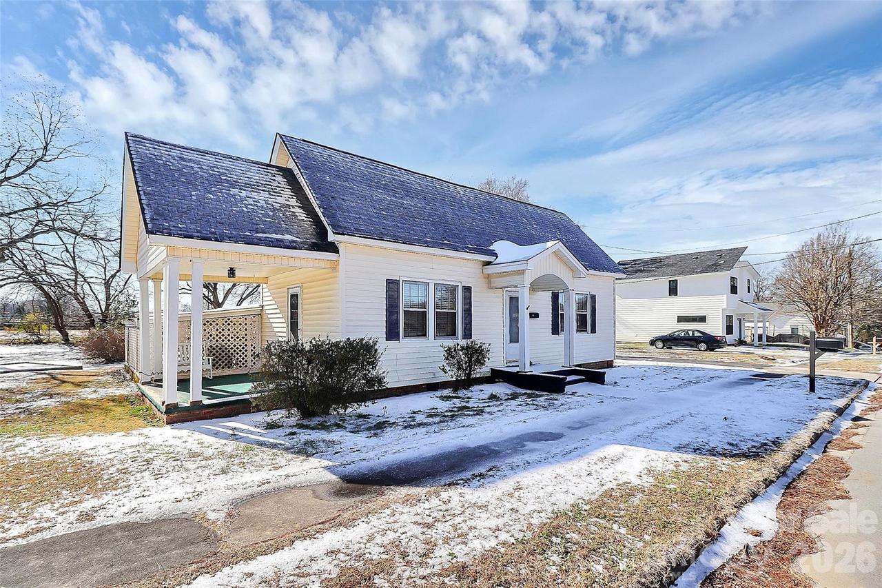 1609 School Ave., Gastonia, NC 28052