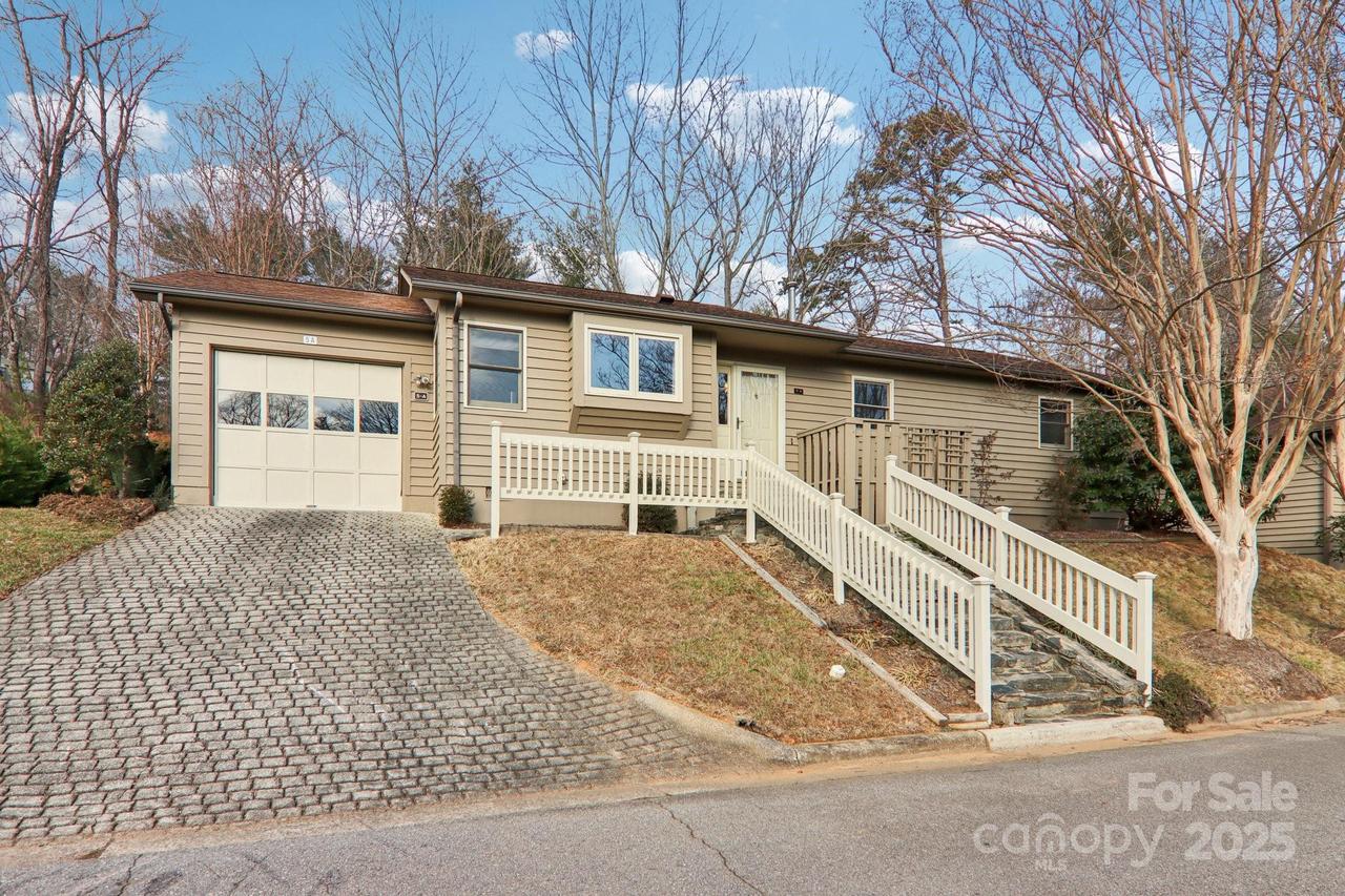 5 Hedgerose Ct. #A, Asheville, NC 28805