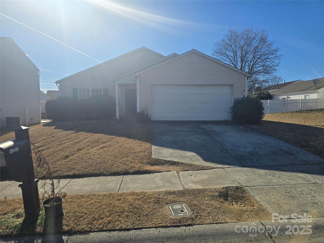 11055 Thousand Oaks Dr., Huntersville, NC 28078