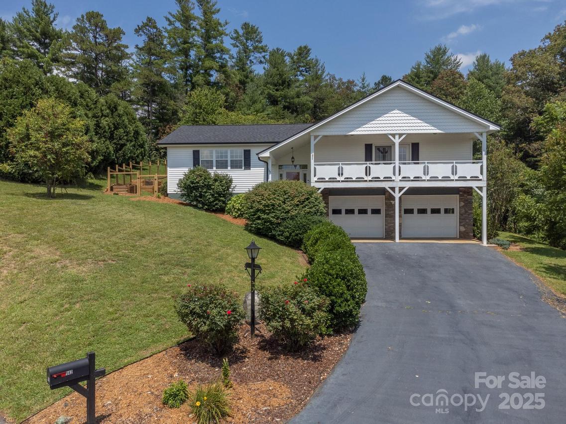 142 Ridge Brook Dr., Weaverville, NC 28787