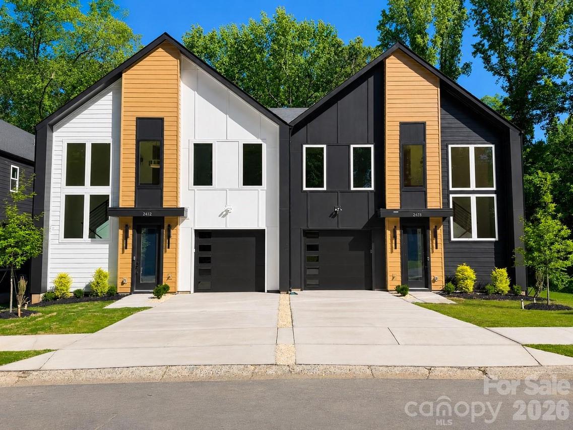 2412 Crestview Dr., Charlotte, NC 28216