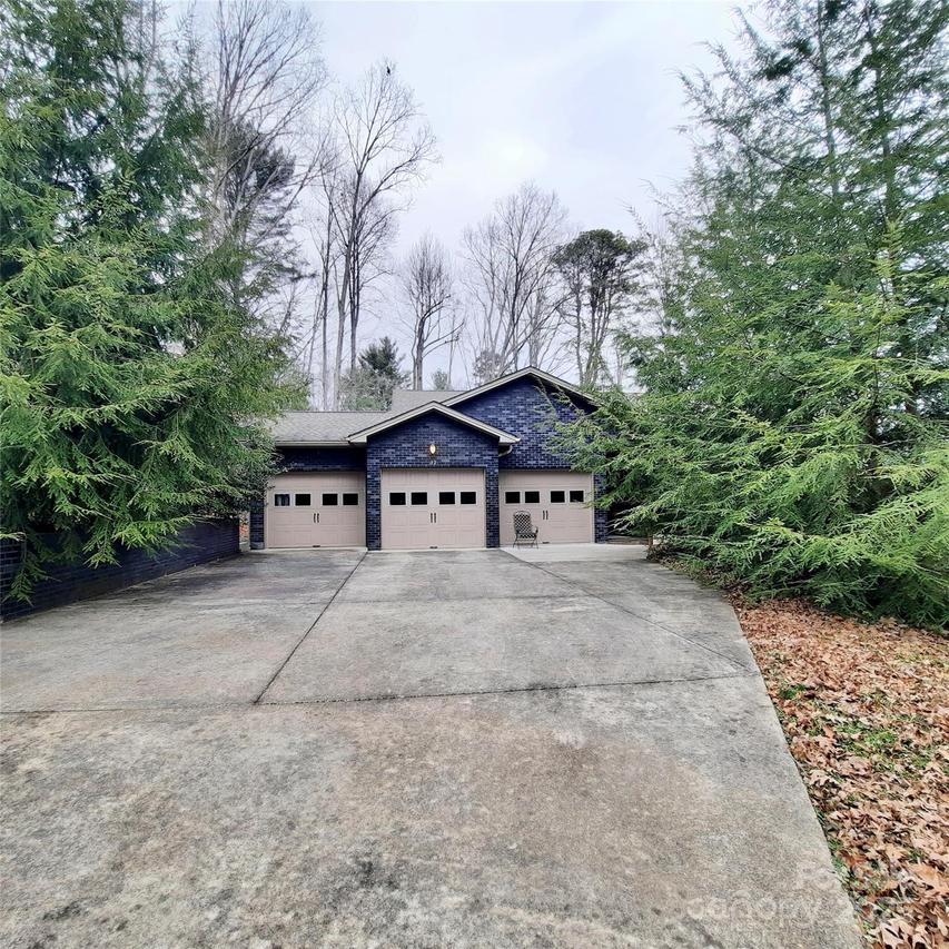 32 Bran Rick Ln., Arden, NC 28704