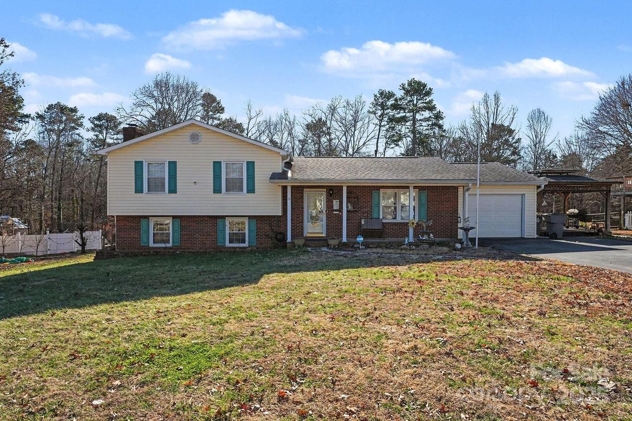 4057 Leafmore St., Concord, NC 28027