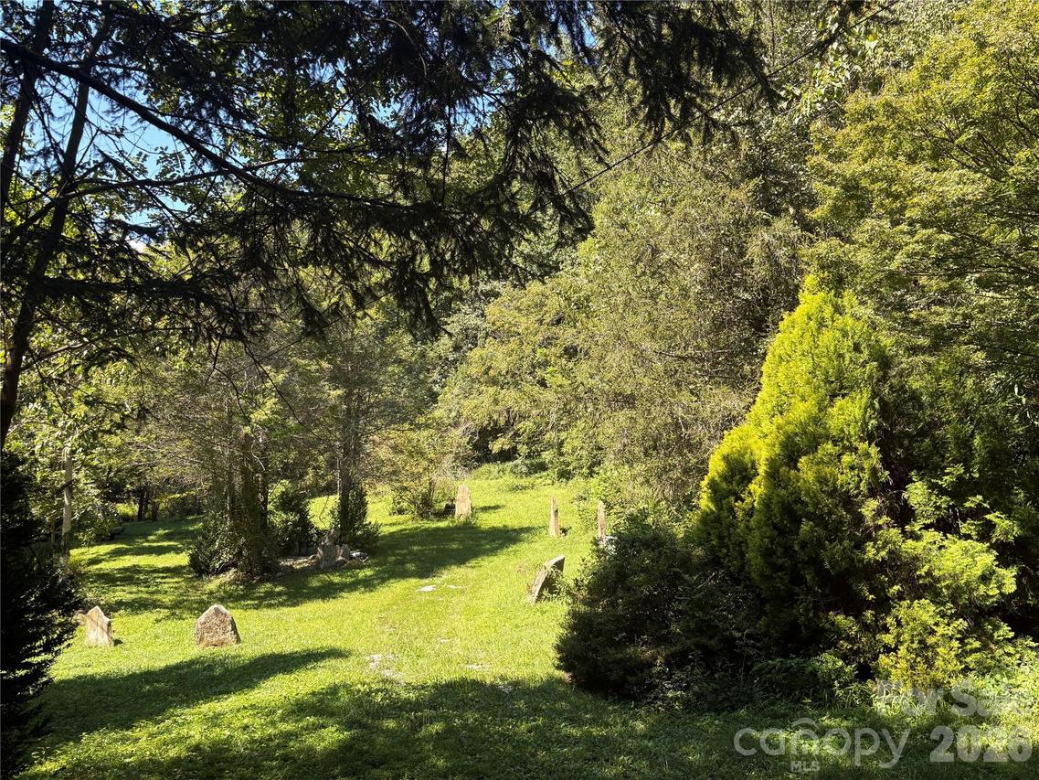276 Cedar Creek Rd., Black Mountain, NC 28711
