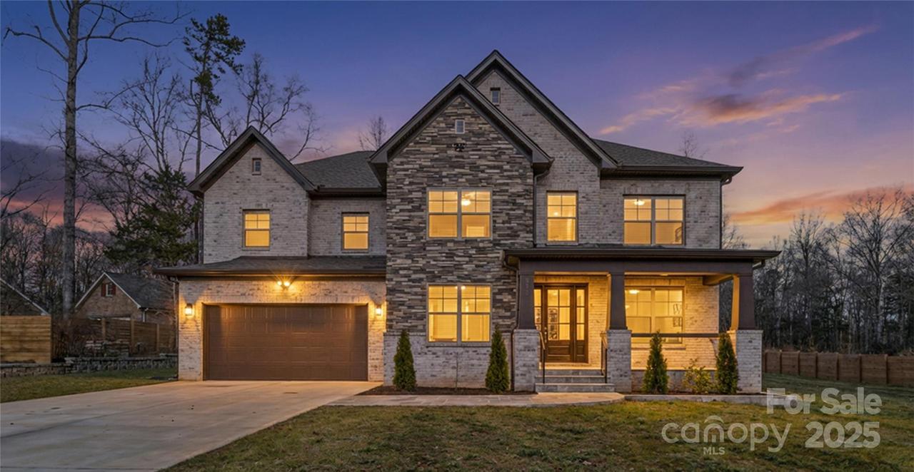 8804 Casa Lake Dr., Charlotte, NC 28215