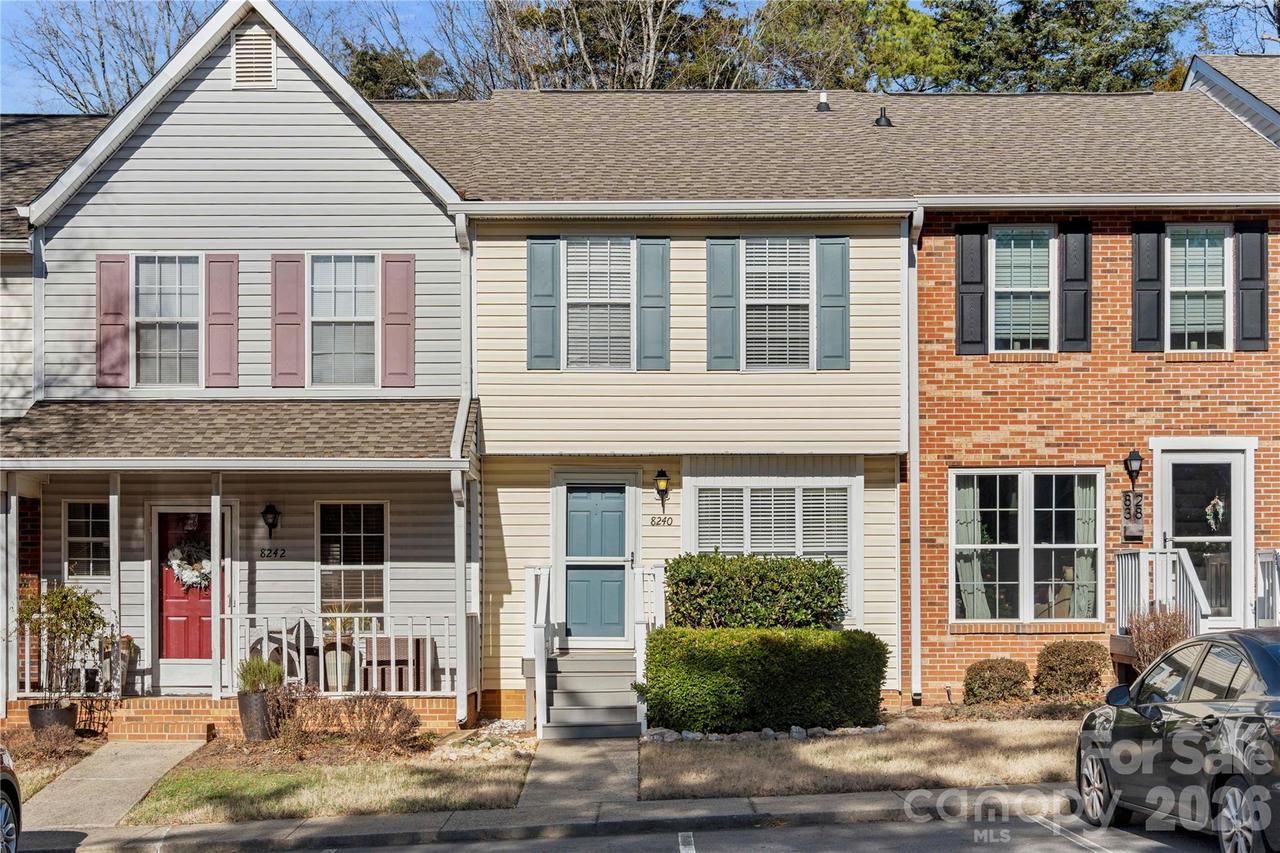 8240 Circle Tree Ln., Charlotte, NC 28277