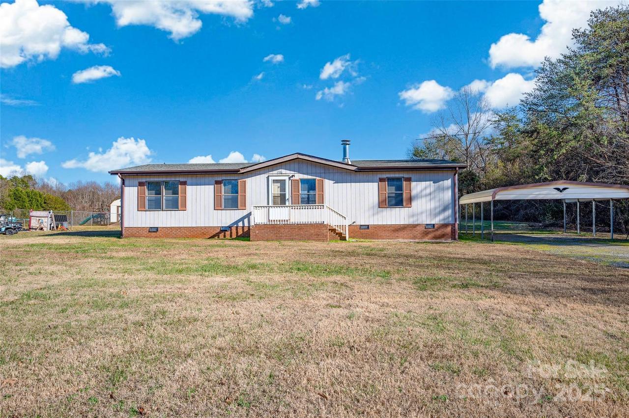 4586 Deal Rd., Claremont, NC 28610