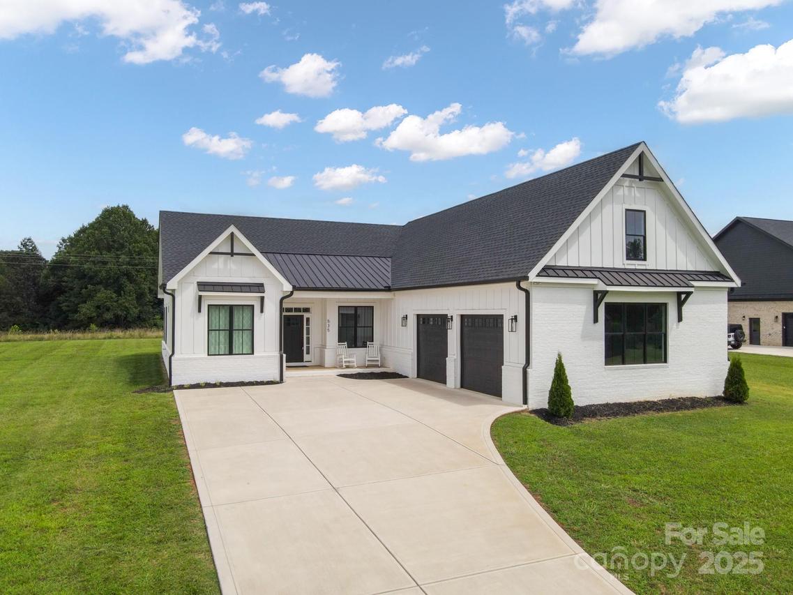 535 New Salem Rd. #27, Statesville, NC 28625