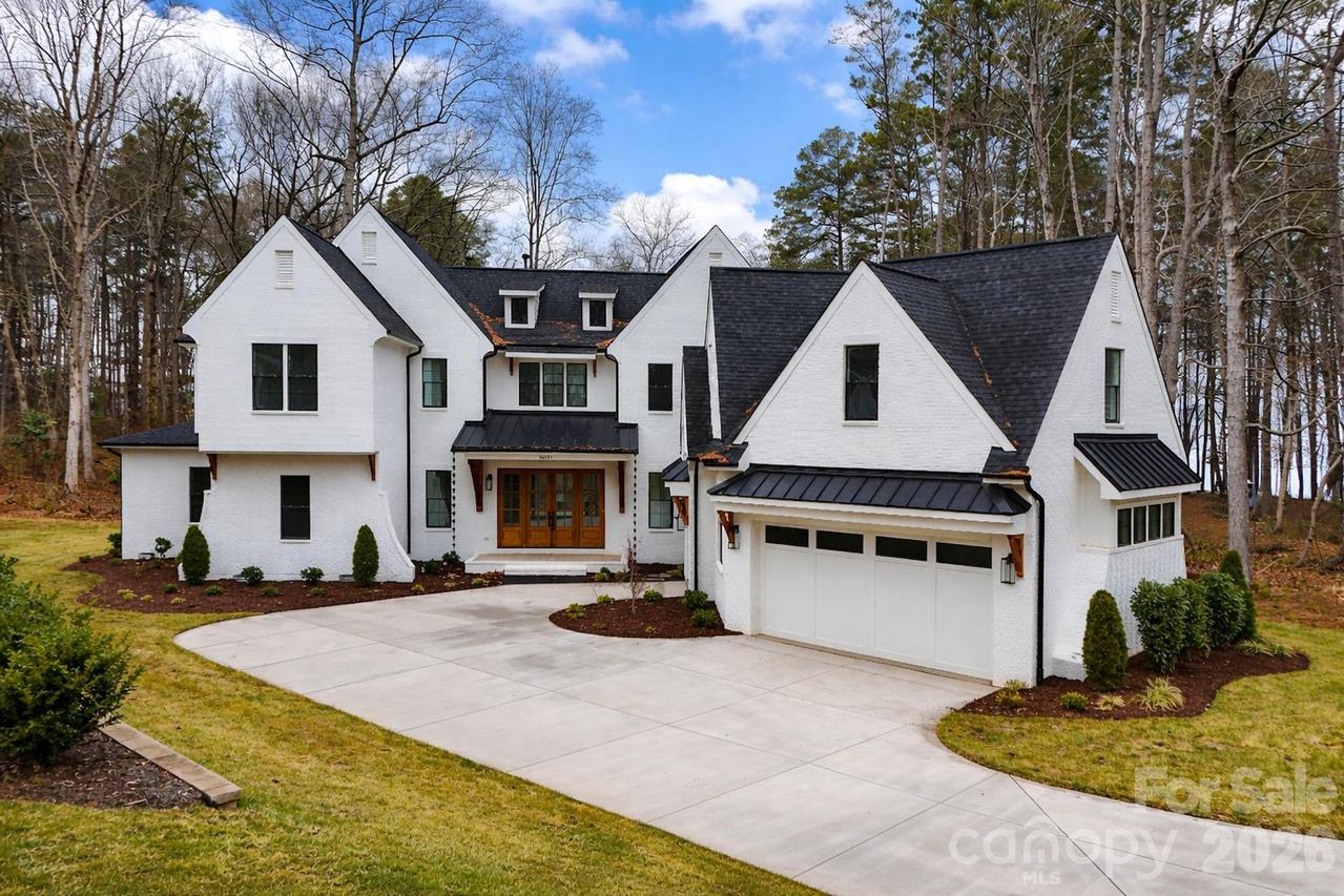 16207 Henry Ln., Huntersville, NC 28078