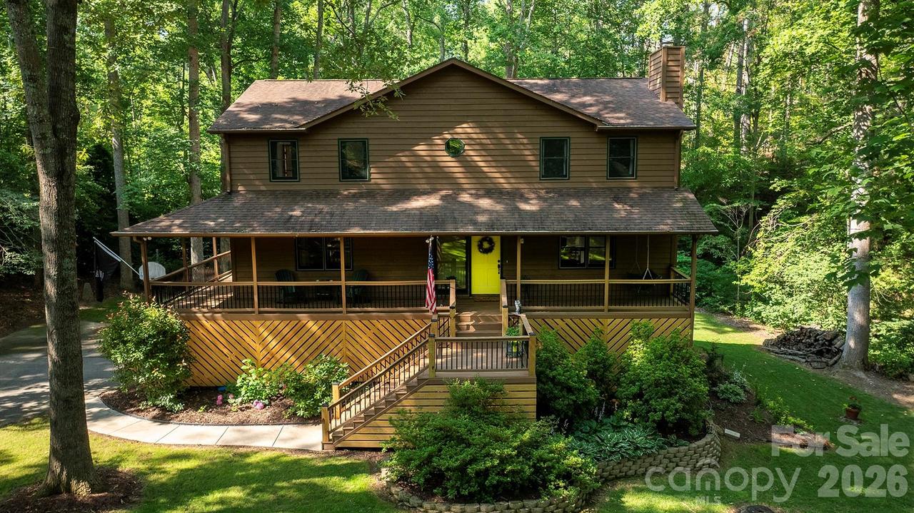 17 Morris Dr., Weaverville, NC 28787