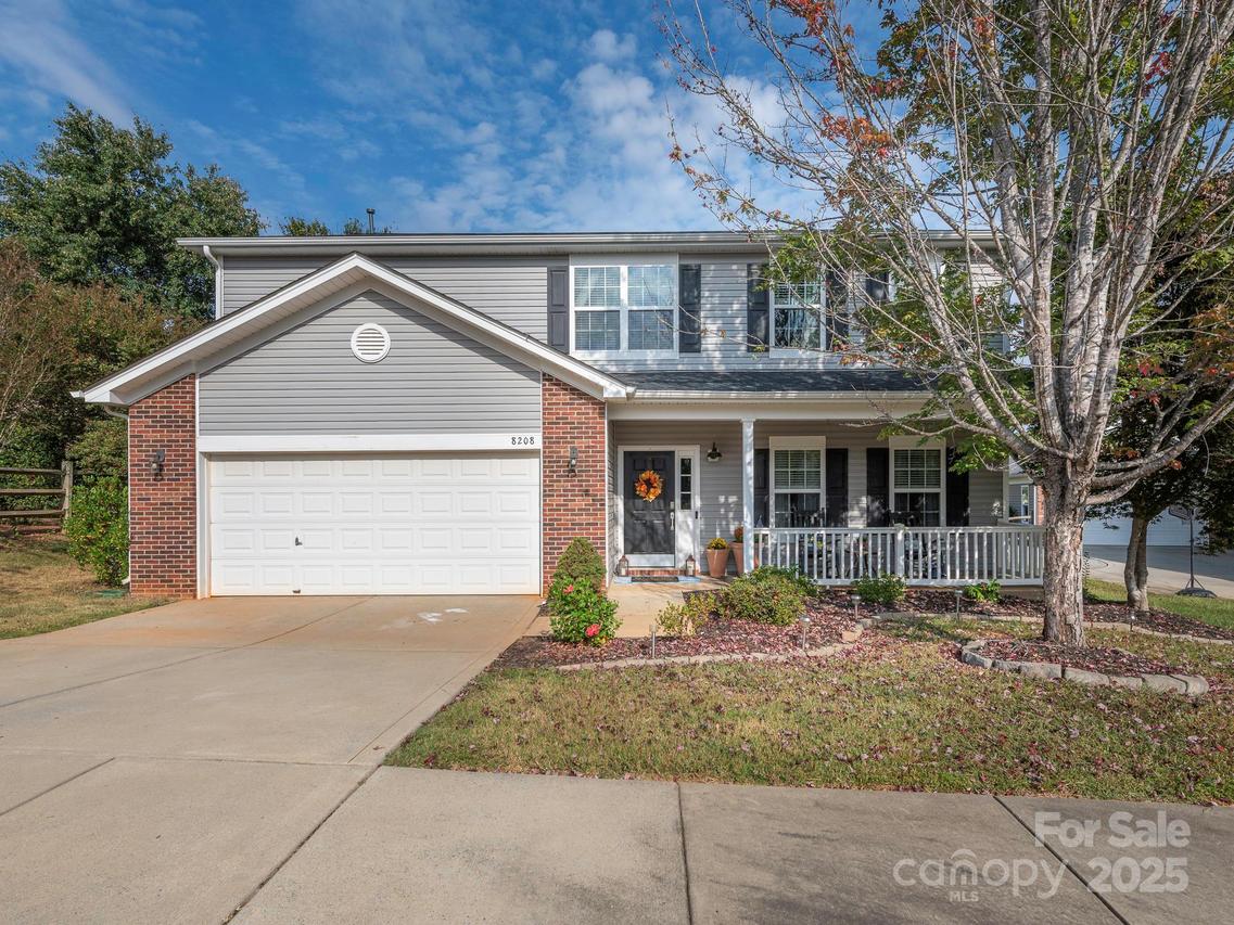 8208 Stourhead Gardens Ln., Waxhaw, NC 28173