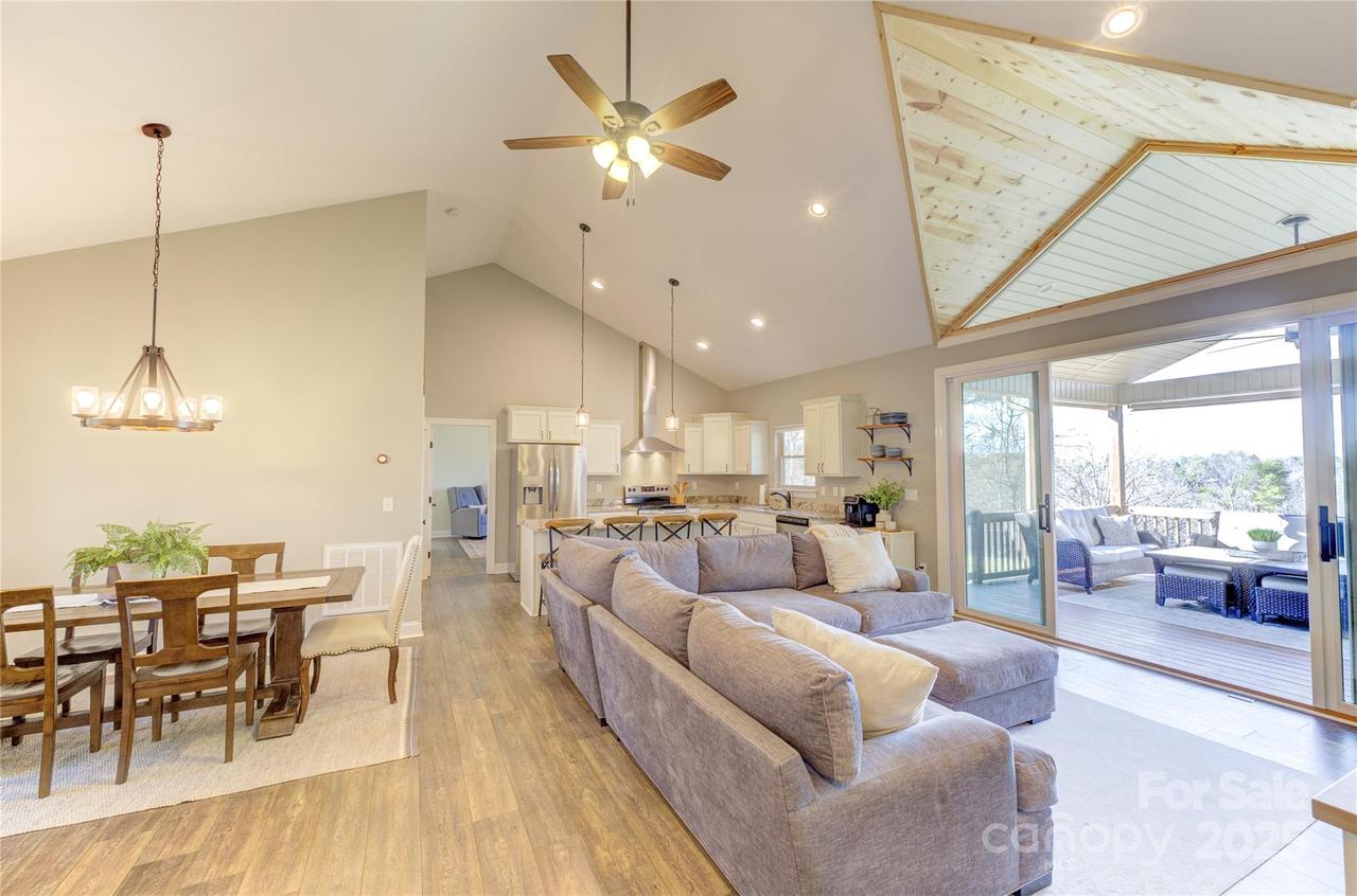 597 Aiken Rd., Asheville, NC 28804