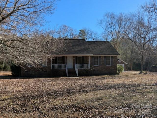 217 Ames Acres Dr., Fairmont, NC 28340