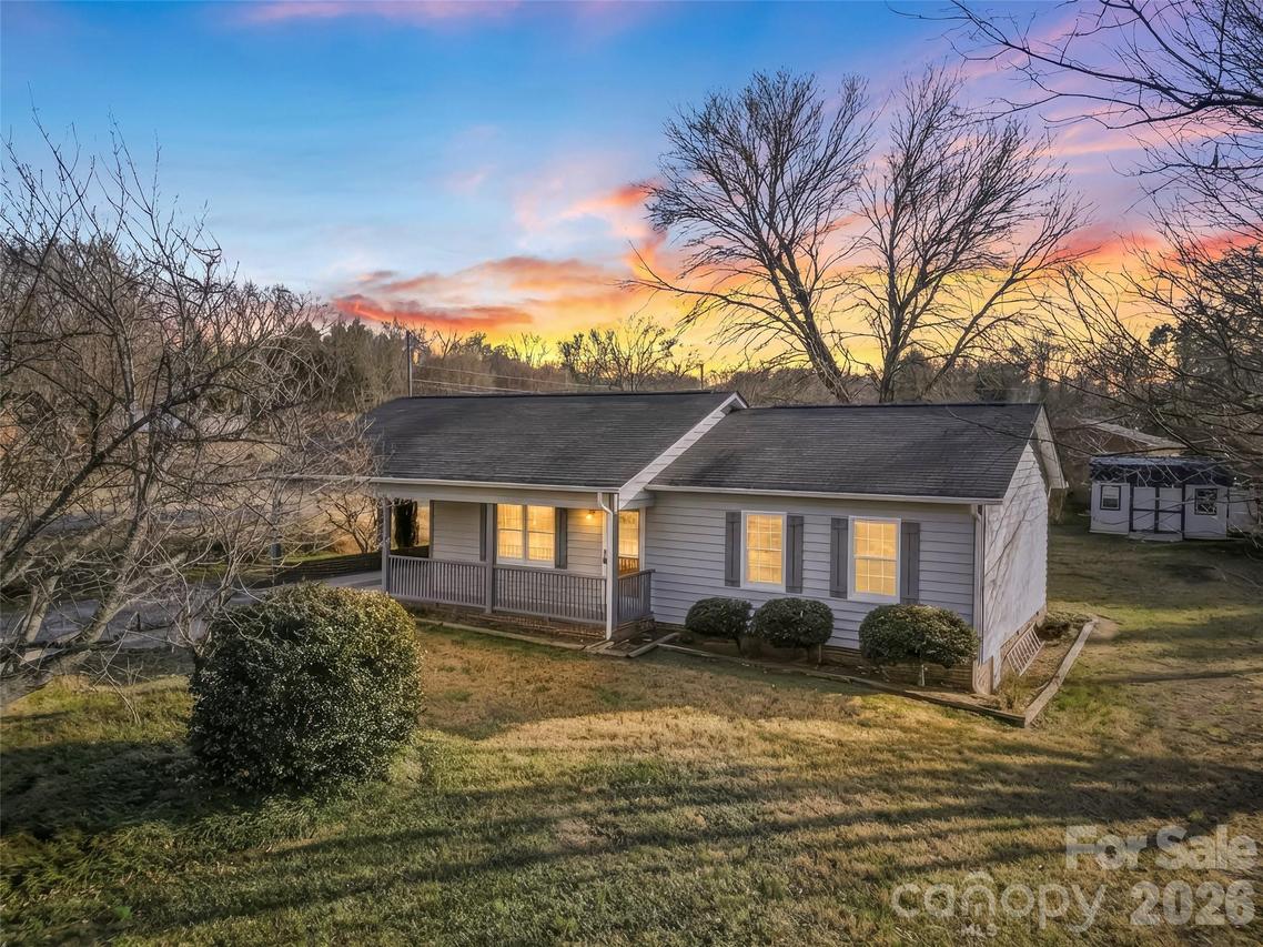 2730 33rd Ave., Hickory, NC 28601