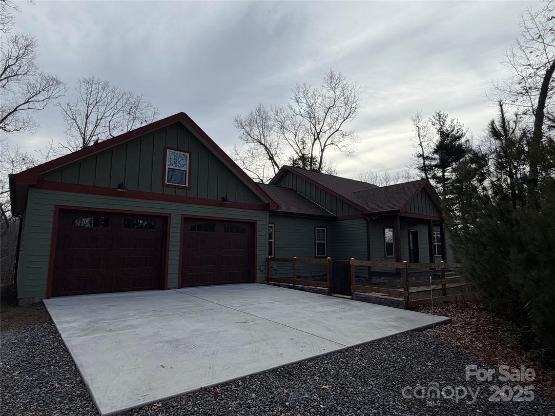 223 Autumn Fern Tr., West Jefferson, NC 28694