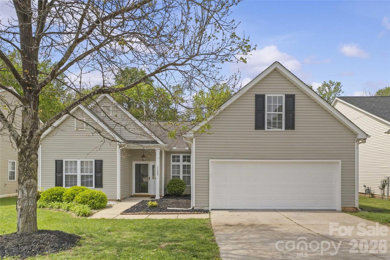 17300 Commons Crossing Dr., Charlotte, NC 28277