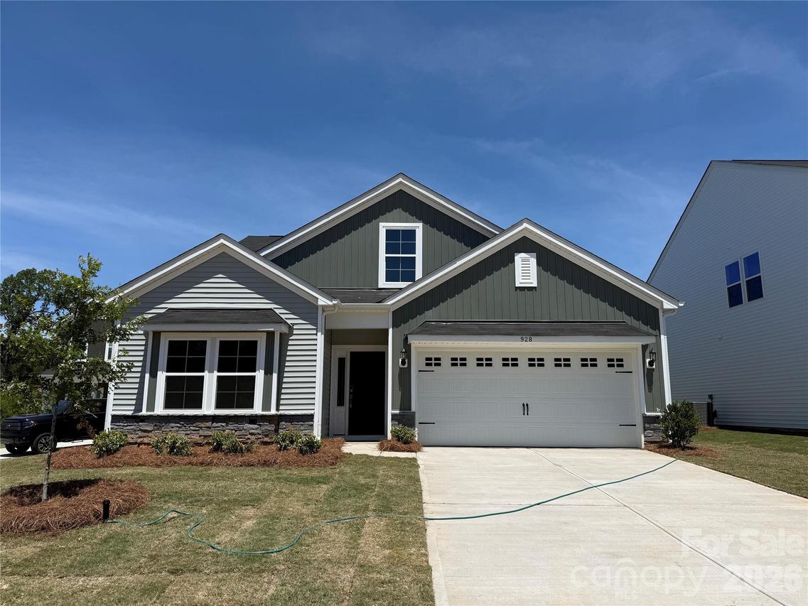 928 Leyna Ct. #18, Newton, NC 28658