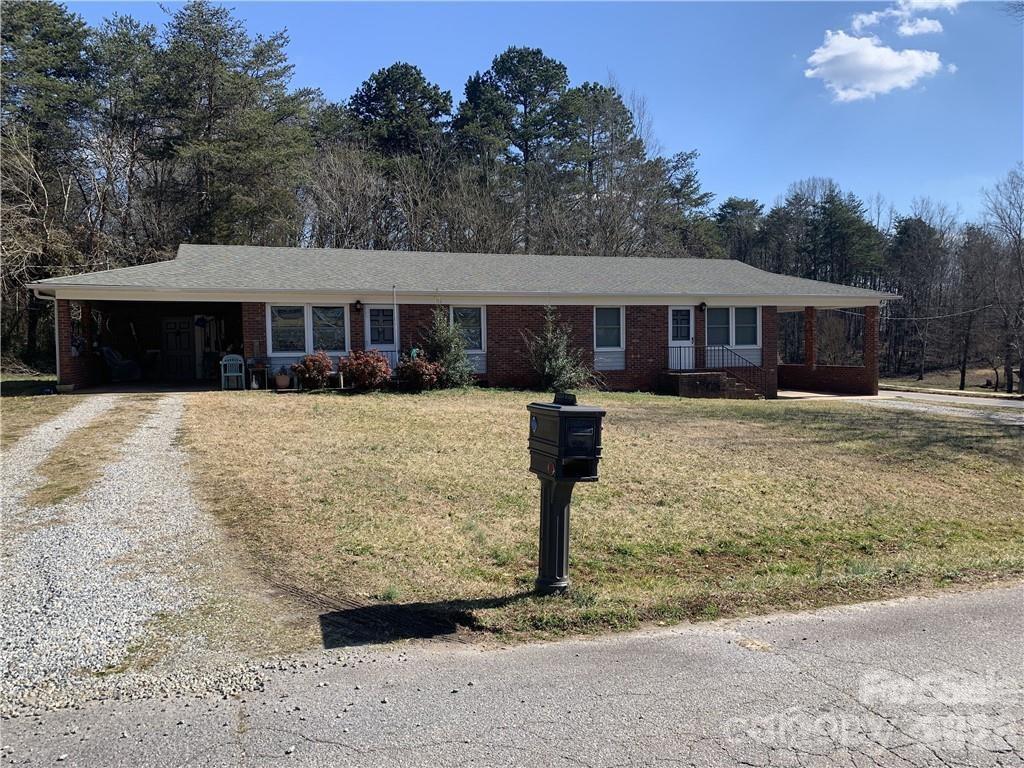2706 and 2708 Harwell St., Claremont, NC 28610
