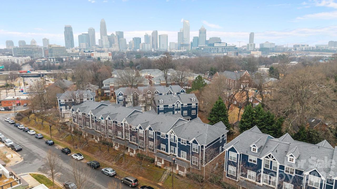 1604 Walnut View Dr., Charlotte, NC 28208