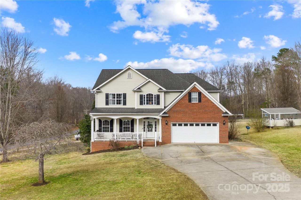 107 Dove Meadow Ln., Statesville, NC 28625