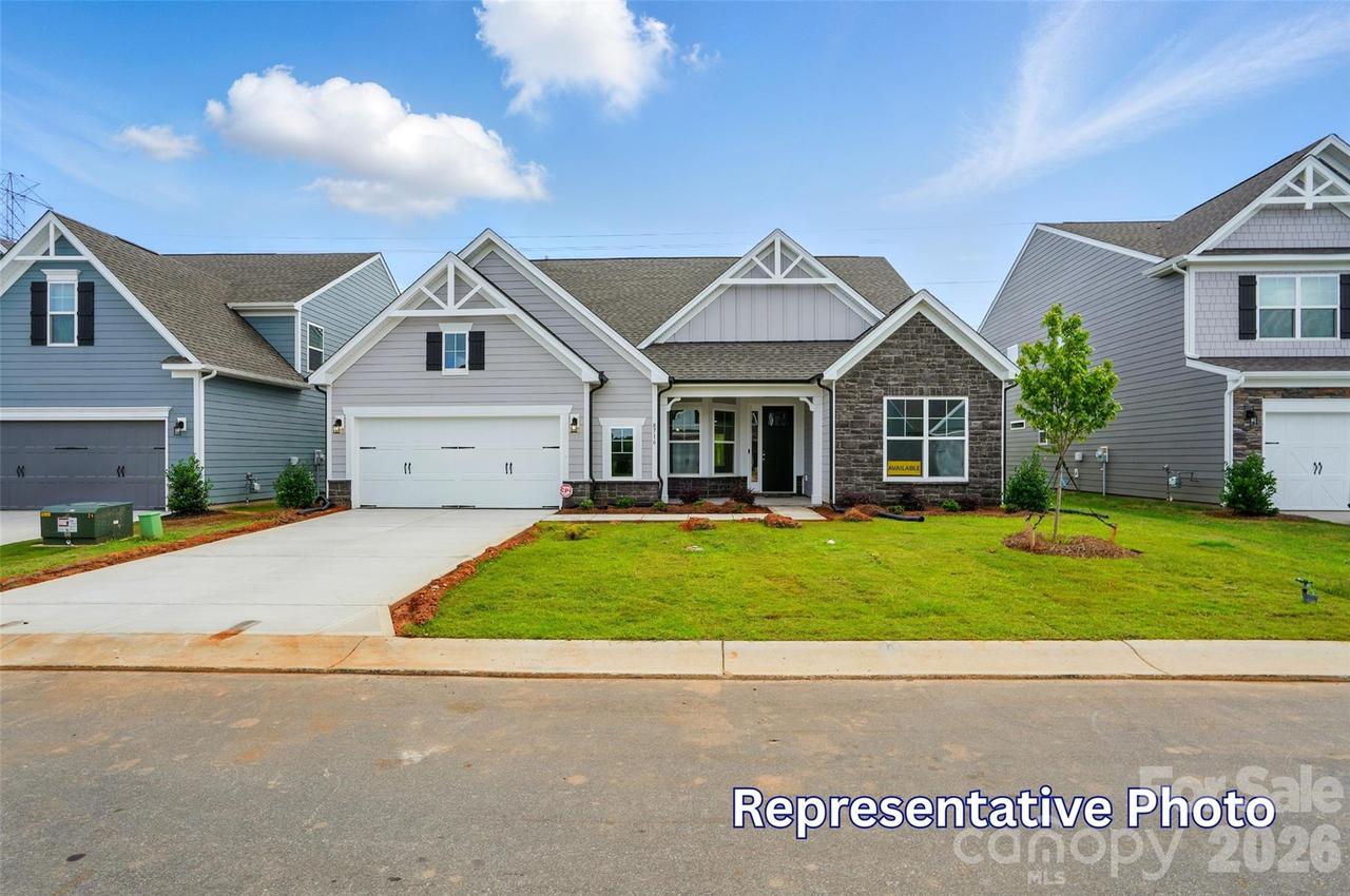 8699 Acadia Pkwy., Sherrills Ford, NC 28673