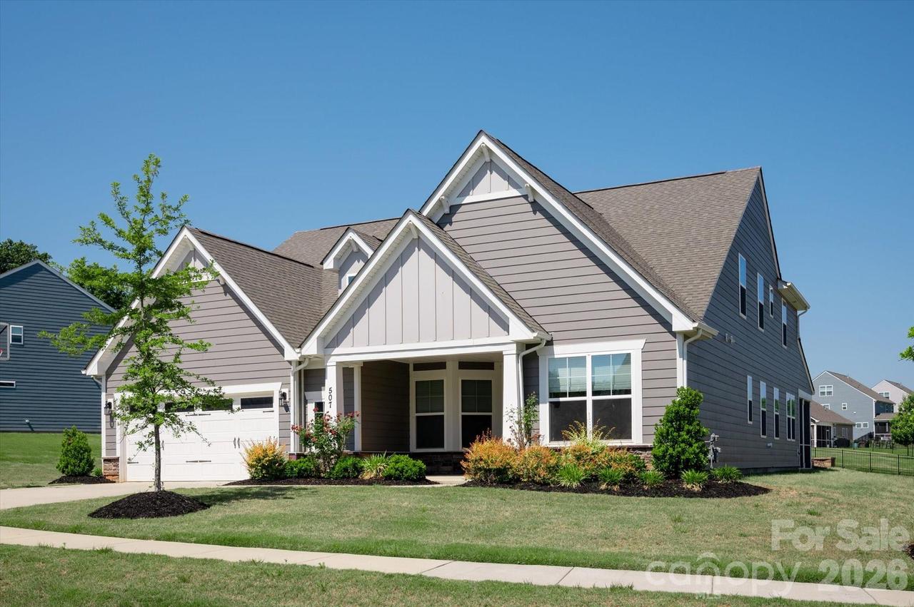 507 Yucatan Dr., Waxhaw, NC 28173