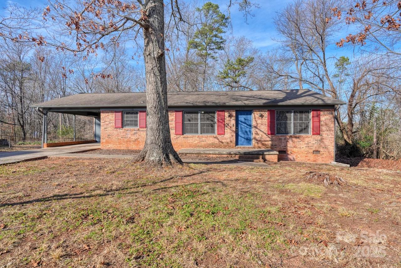 203 Seitz Dr., Forest City, NC 28043