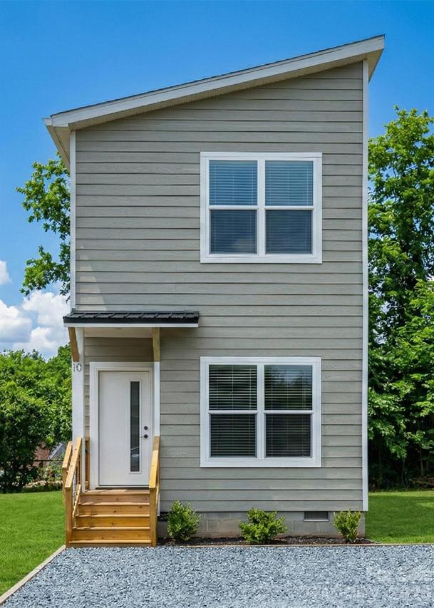 10 Wyndom Ln., Asheville, NC 28805