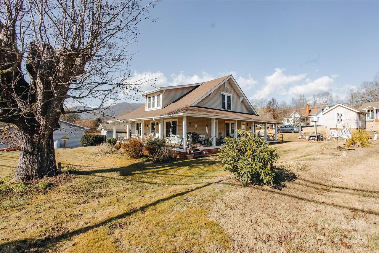 63 Clear Creek Rd., Marion, NC 28752