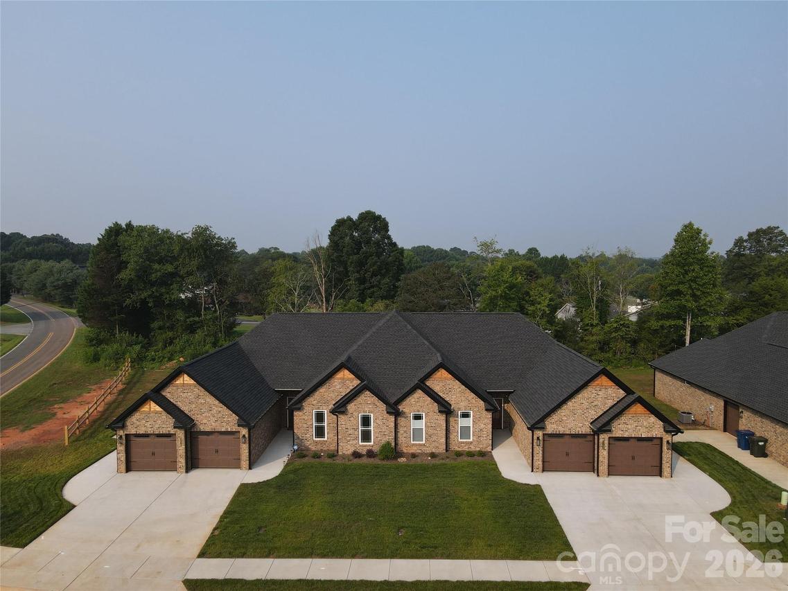 3367 48th Ave. #21B, Hickory, NC 28601