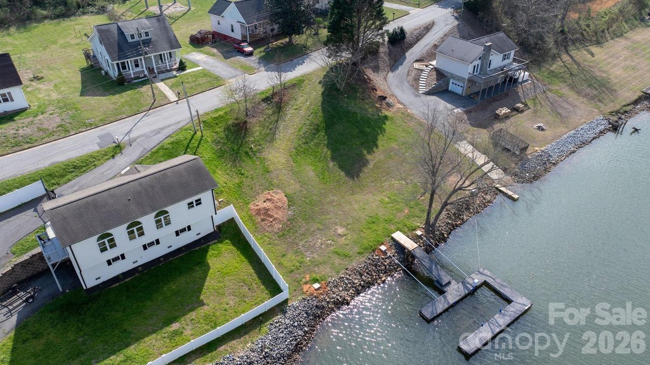 207 Catawba Ave., Hickory, NC 28601