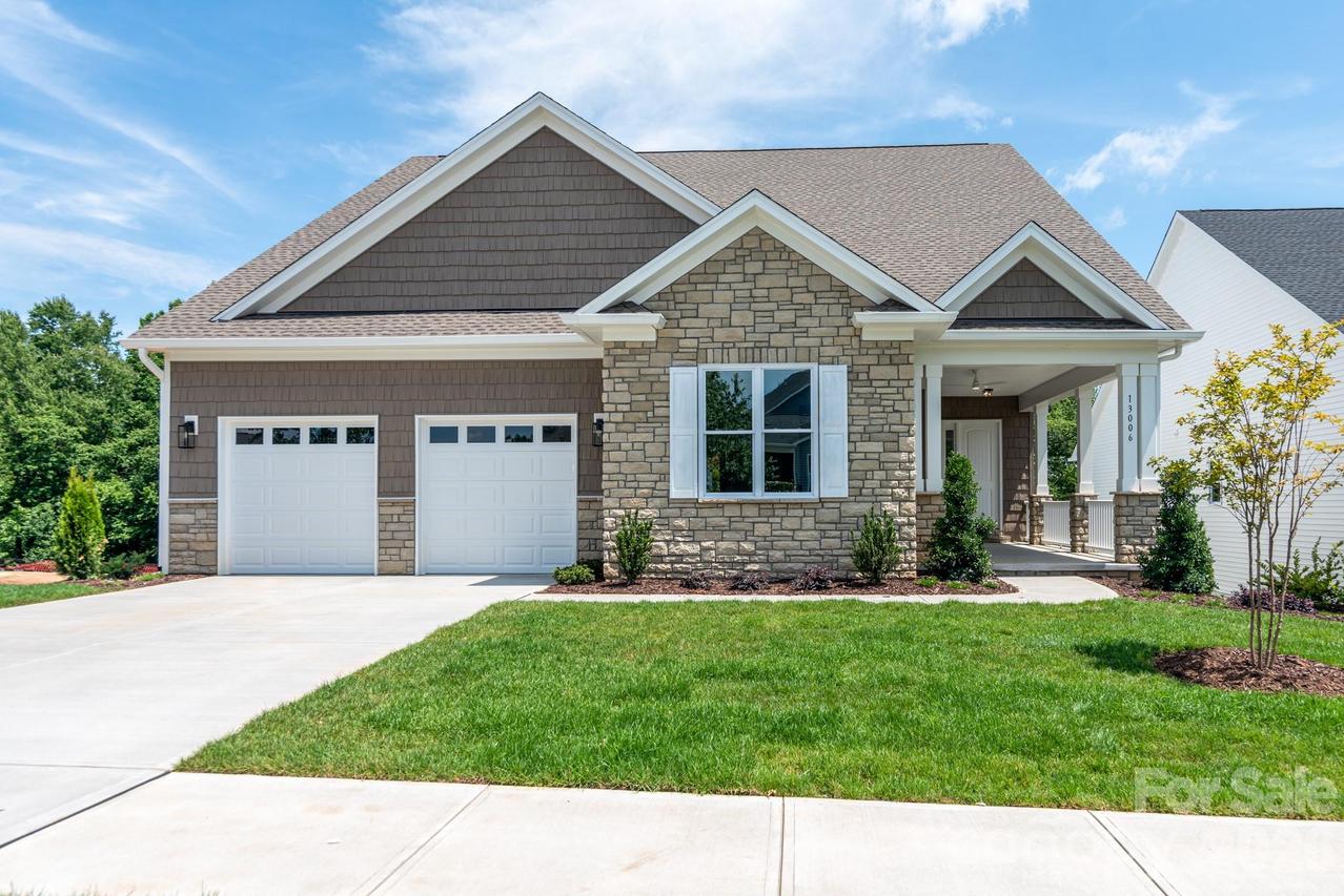 13006 Hazelbrook Ln., Cornelius, NC 28031