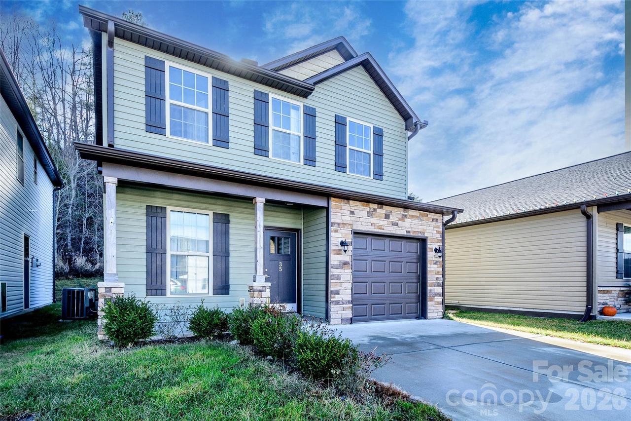 35 Greenly Ln., Fletcher, NC 28732