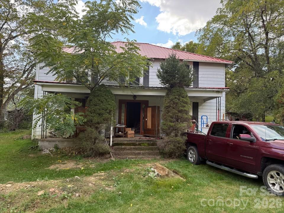 166 Old Helton School Rd., Lansing, NC 28643