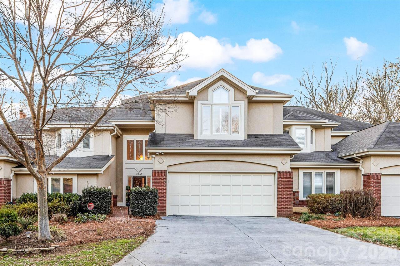 6645 Gaywind Dr., Charlotte, NC 28226