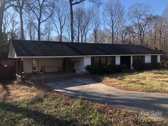 809 Briarcliff Rd., Gastonia, NC 28056