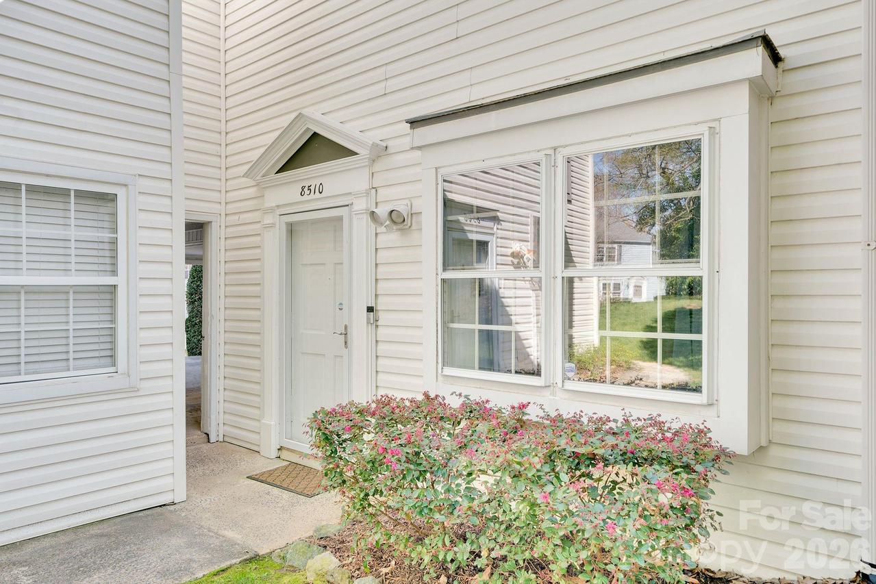 8510 Castle Pine Ct., Charlotte, NC 28226