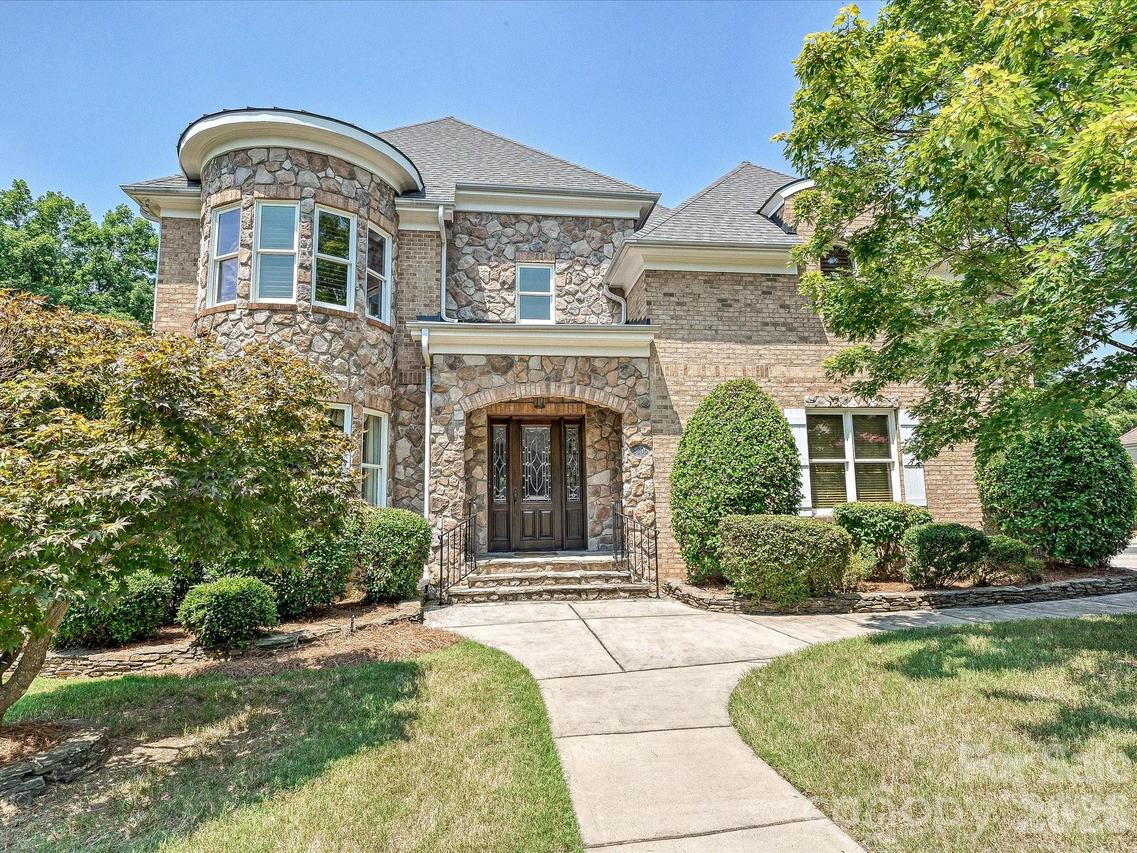 6806 Larrisa Ct., Charlotte, NC 28226