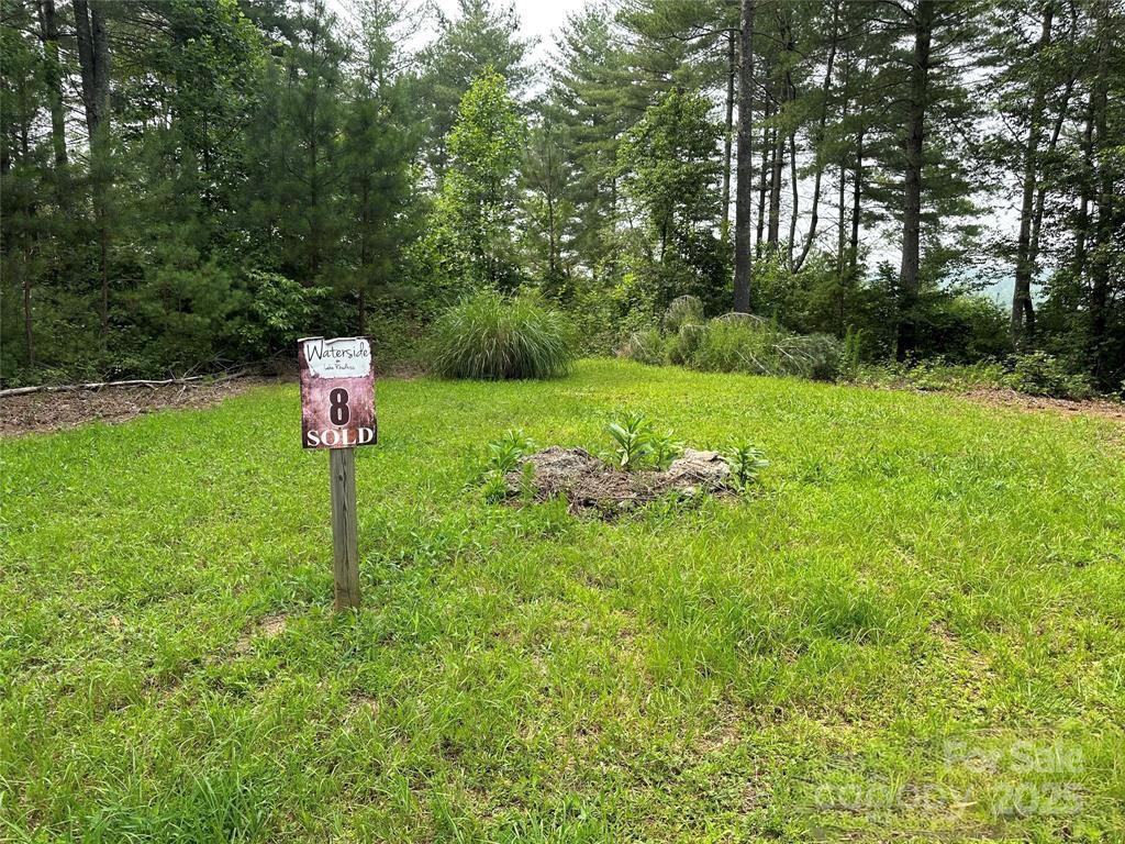 1233 Lakeside Way #8, Valdese, NC 28690