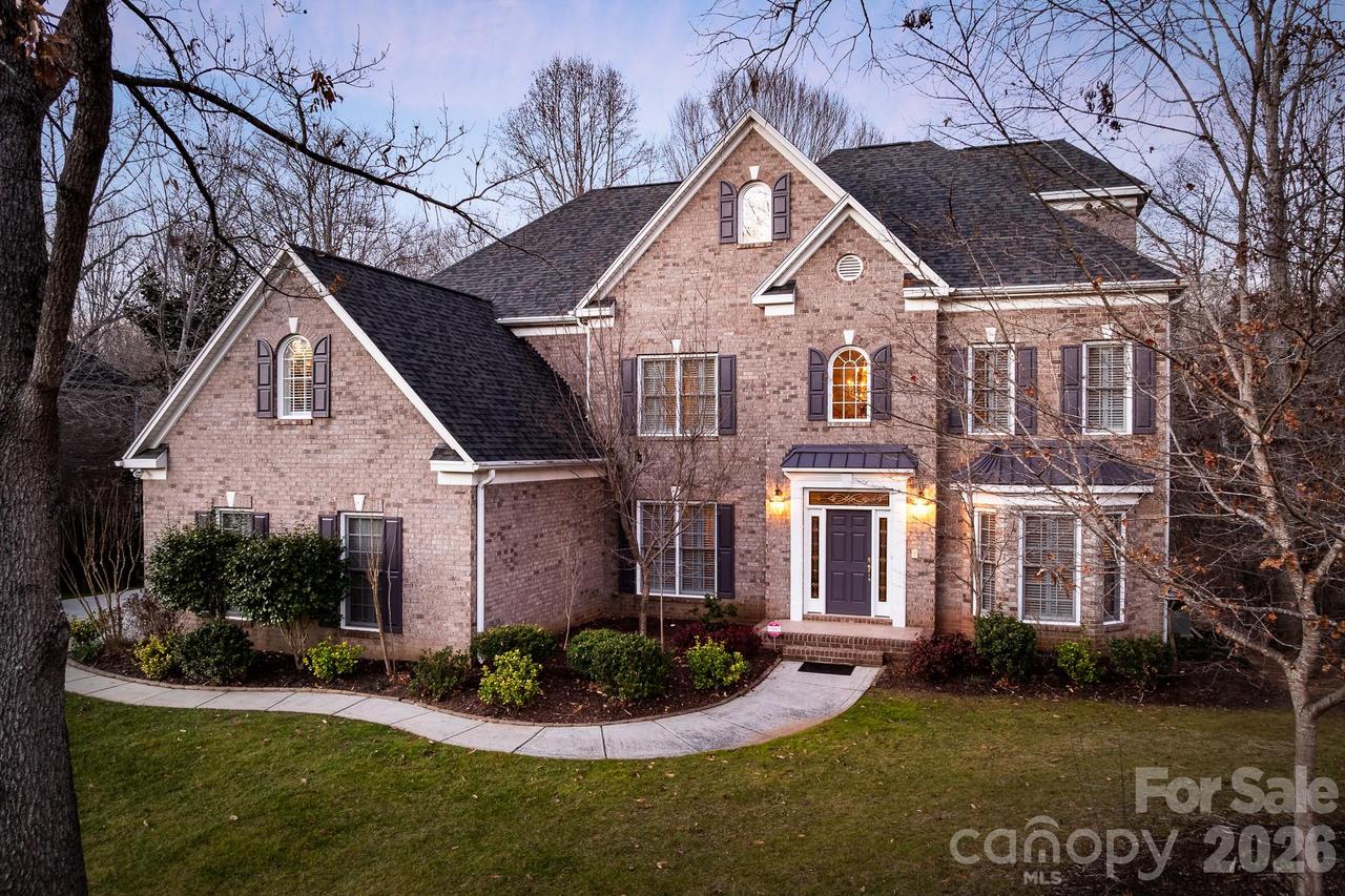 1237 Waynewood Dr., Waxhaw, NC 28173