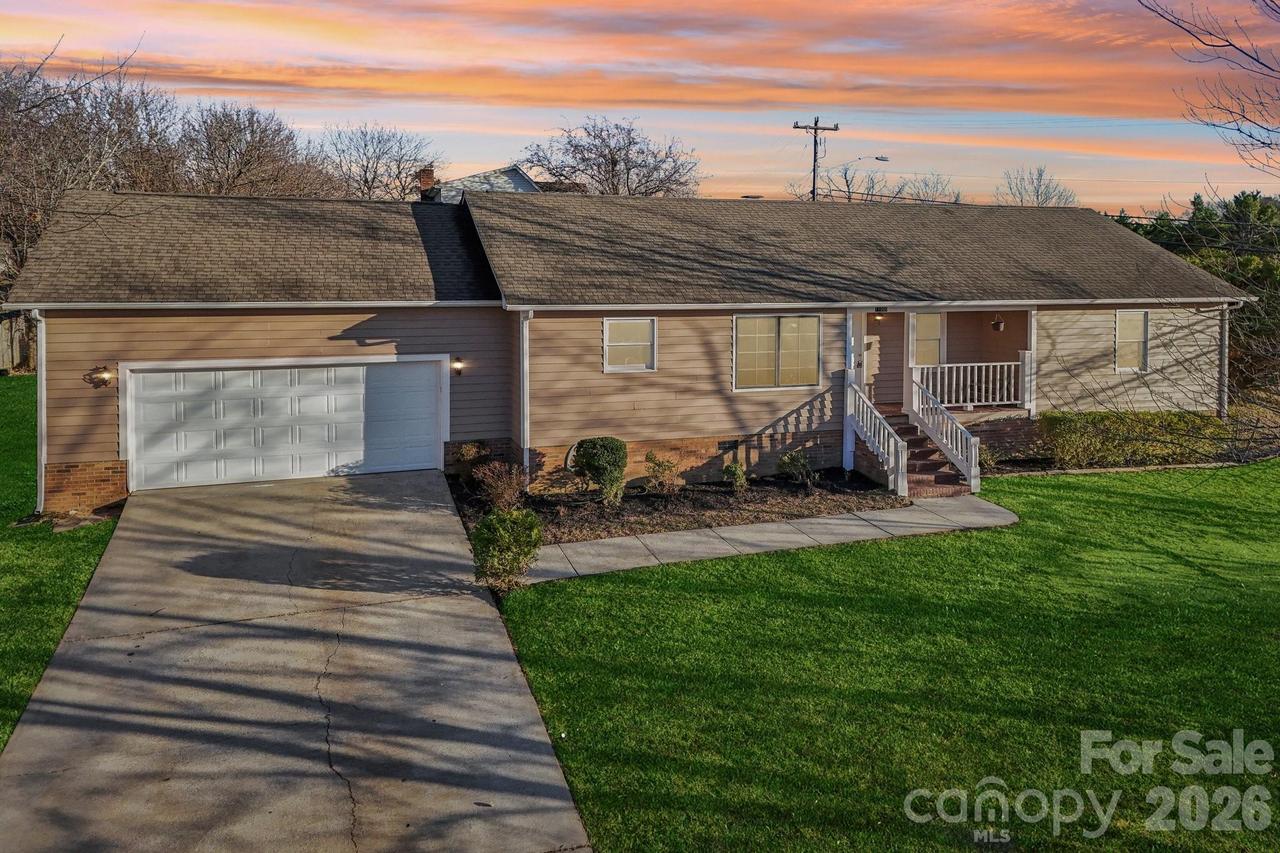 11000 Mallard Crossing Dr., Charlotte, NC 28262