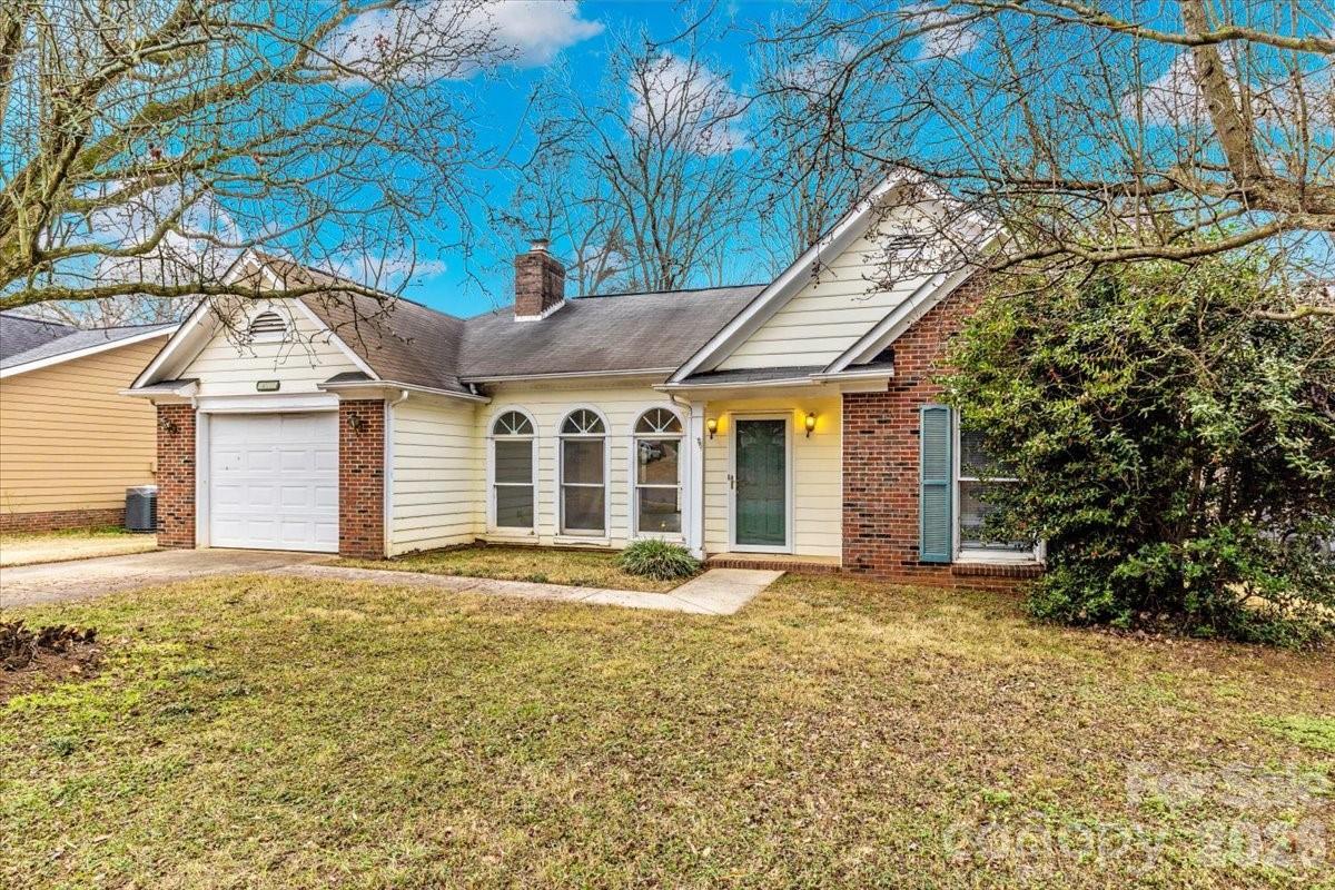 14806 Forest Mist Way, Charlotte, NC 28273